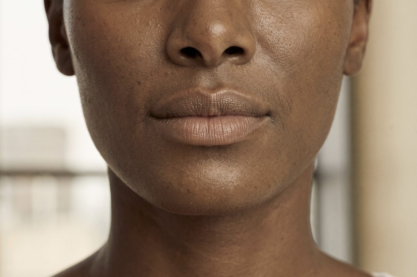 Natural softly defined lips, the proportion first approach at Mirror by Nurse Yara