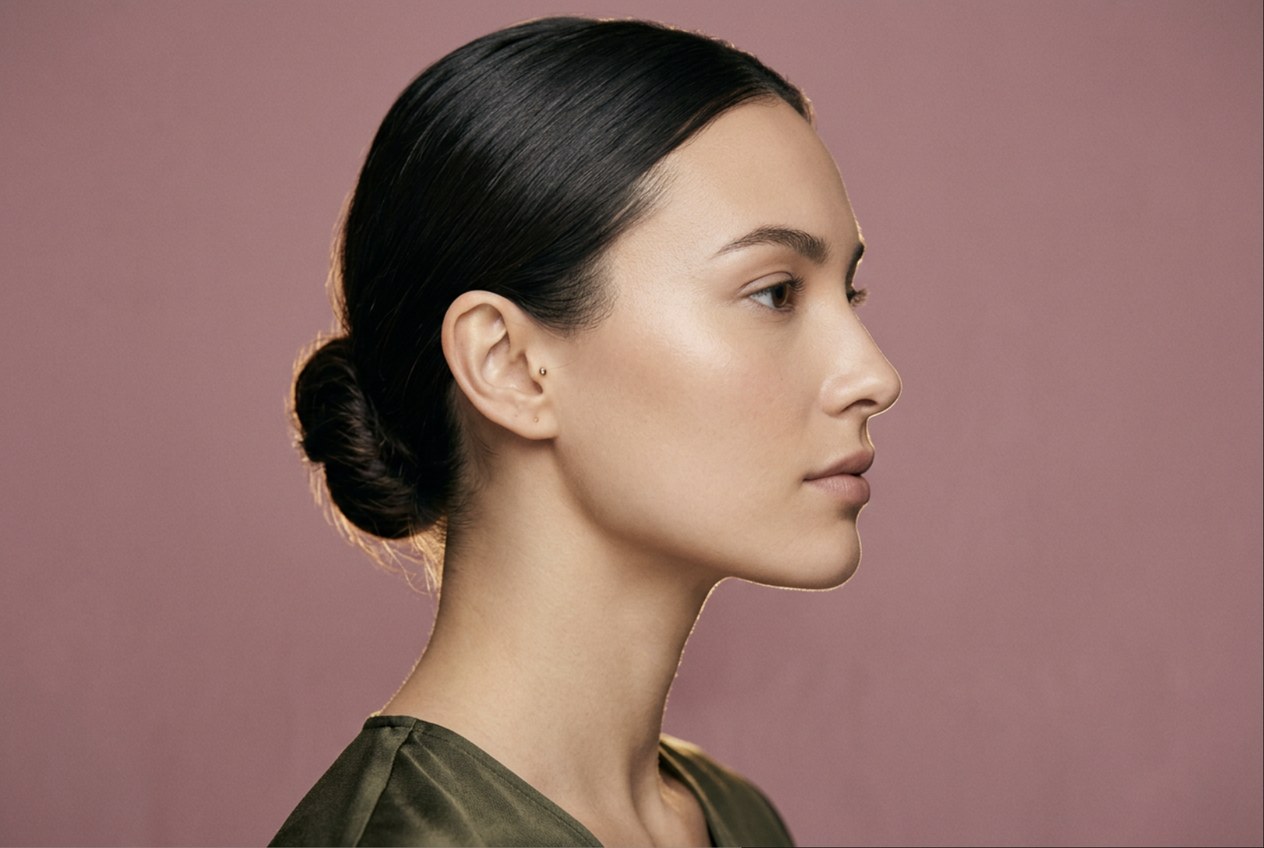 Defined jawline and balanced profile — full face assessment in Facial Balancing and Contouring training